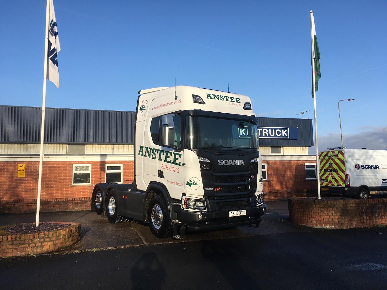 Above: Anstee Services' new Scania XT lorry for wood chip deliveries